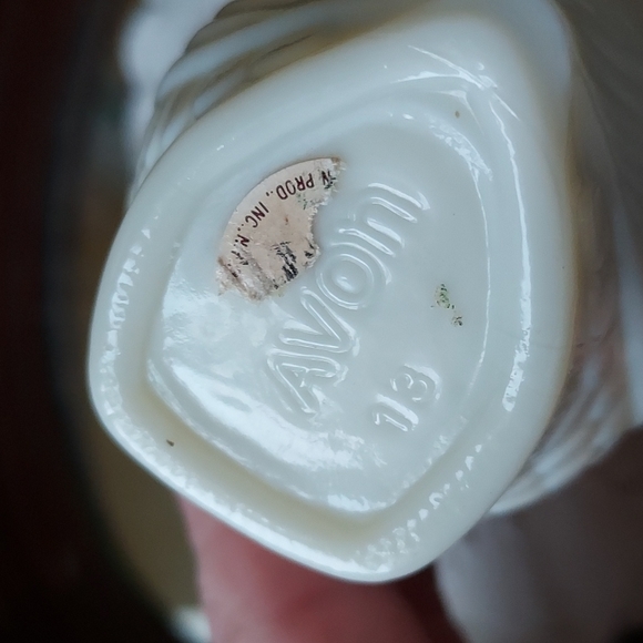 Owl bottle 🦉Avon perfume vintage Collectible green eyedbmilk glass 70s retro - Picture 9 of 13